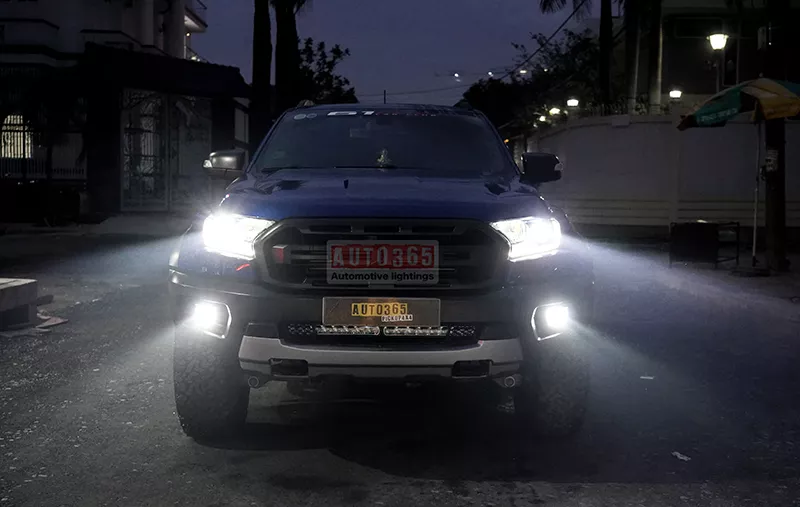 Độ đèn bi gầm GTR cho bán tải Ranger Raptor tại Auto365